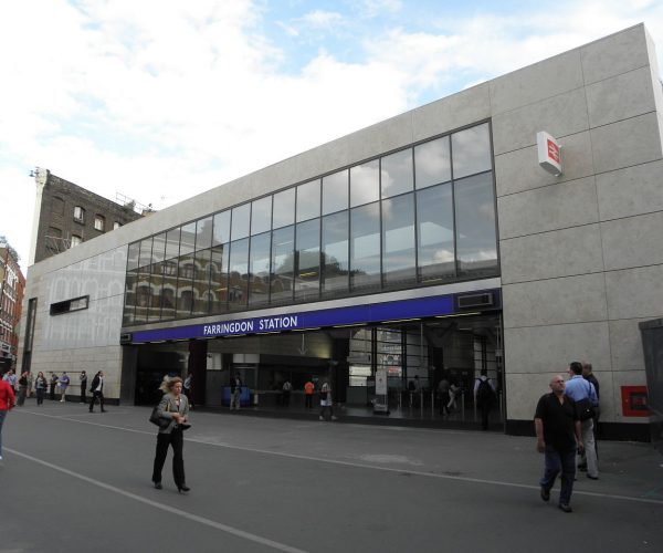 1280px-Farringdon_station_new_building_open_2012