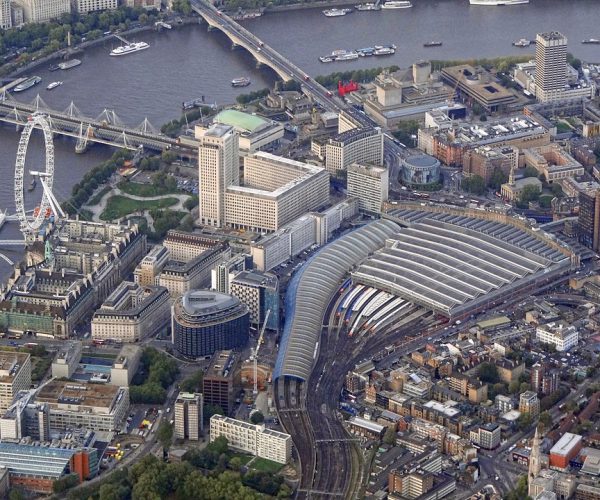 960px-Waterloo-Station-2013